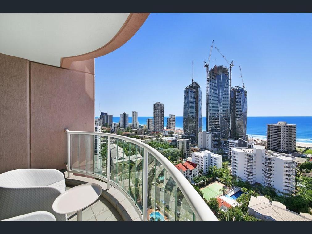 Deluxe Private Apartment And Studio - Ocean Views Голд-Кост Екстер'єр фото